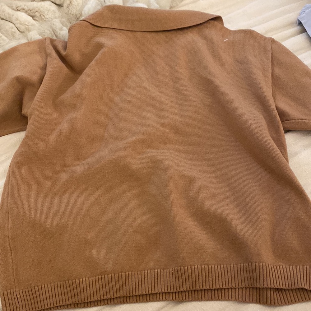 Line and Dot Collared Tee - Picture 4 of 4